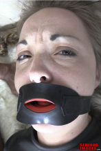 Pling in rubber mouth gag